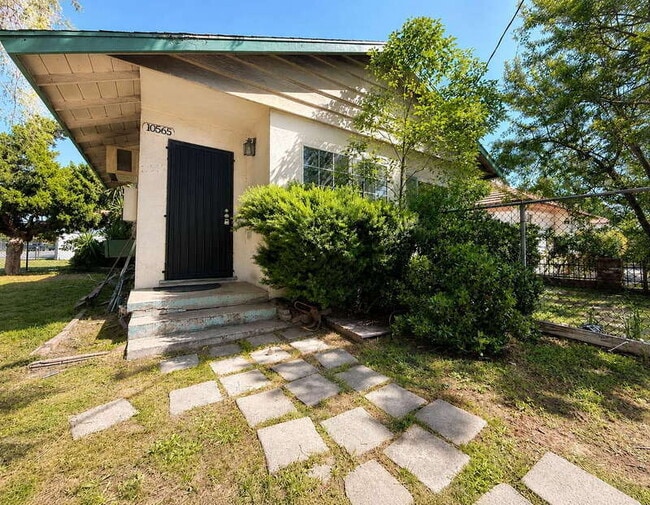 property at 10565 Camarillo St