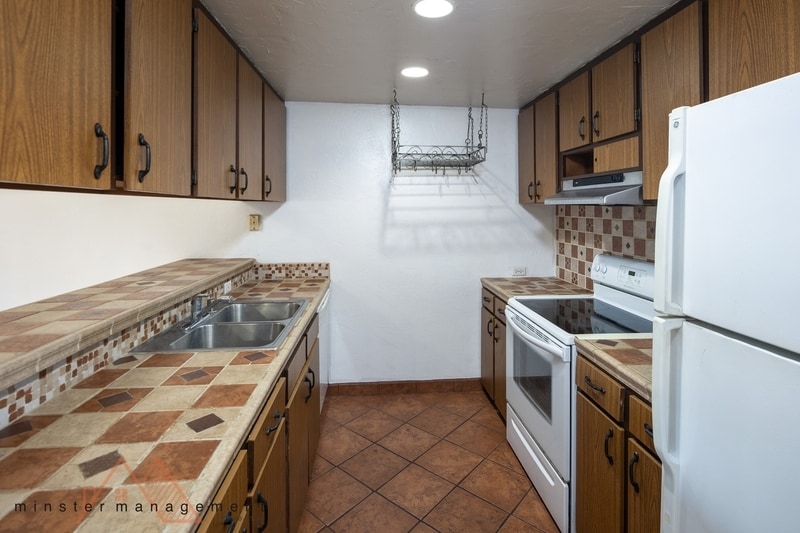 98-340-340 Koauka Loop in Aiea, HI - Foto de edificio