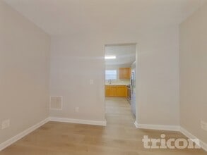 1621 Royal Ives Dr SE in Lawrenceville, GA - Building Photo - Building Photo