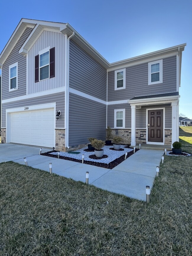 299 Toulouse Ln in Martinsburg, WV - Building Photo - Building Photo