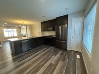 3305 Orchards Link SW in Edmonton, AB - Building Photo - Building Photo