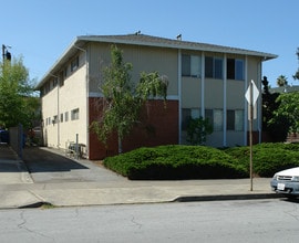 694 Grand Coulee Ave in Sunnyvale, CA - Building Photo - Building Photo