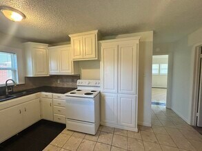 2807 60th St in Lubbock, TX - Building Photo - Building Photo