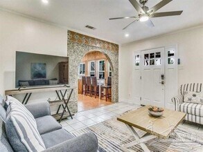 510 W Gregory St in Pensacola, FL - Building Photo - Building Photo