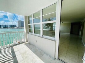 2016 Bay Dr in Miami Beach, FL - Building Photo