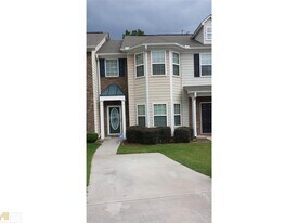 4861 W Park Cir in College Park, GA - Building Photo