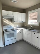 1277 Estelle St in Bossier City, LA - Foto de edificio - Building Photo