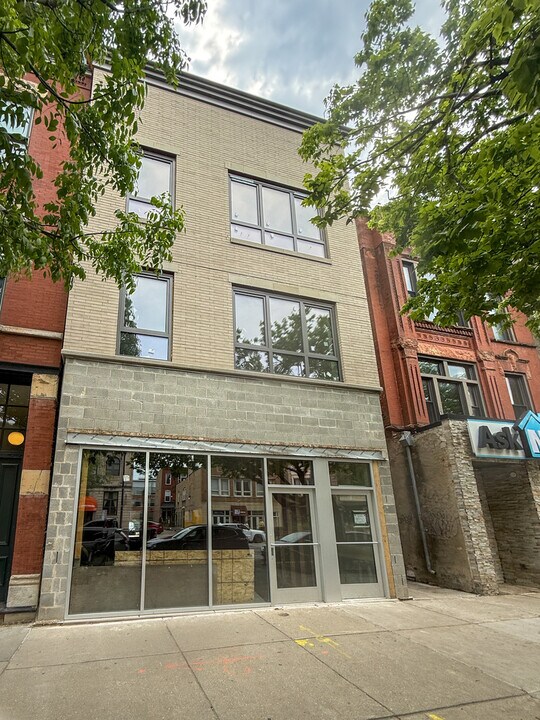 1917 W Division St in Chicago, IL - Building Photo
