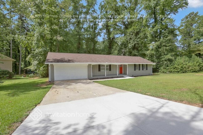 property at 2045 Devore Dr SW