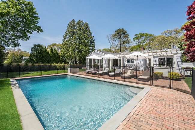 property at 89 South Rd