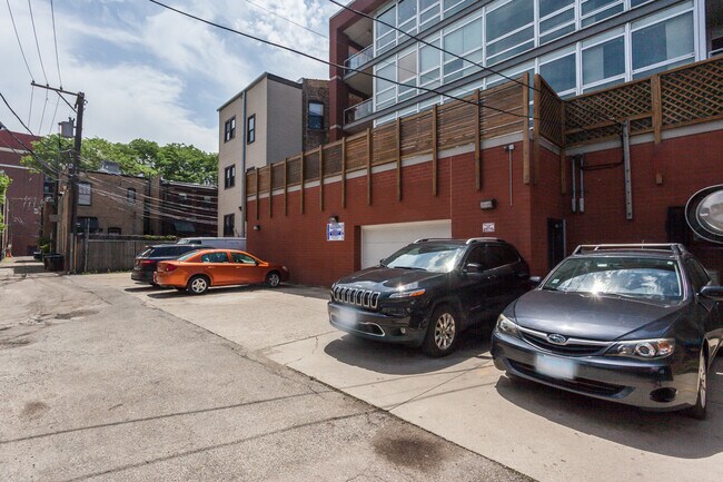 744 W Fullerton Pkwy in Chicago, IL - Building Photo - Building Photo