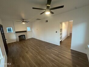 3814 Hueco Ave in El Paso, TX - Building Photo - Building Photo