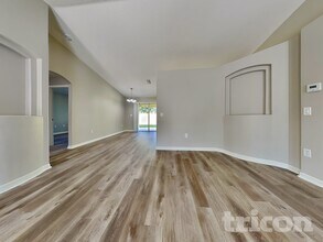 54 Reidsville Dr in Palm Coast, FL - Foto de edificio - Building Photo