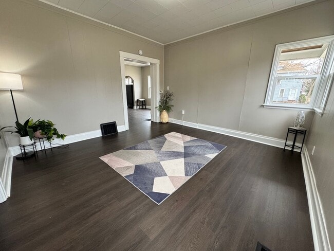 300 Charles St in Waterloo, IA - Building Photo - Building Photo