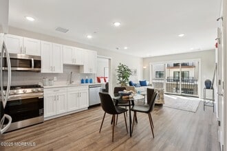 258 Morris Ave in Long Branch, NJ - Building Photo - Building Photo
