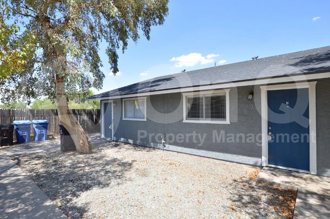 3004 E Waltann Ln in Phoenix, AZ - Foto de edificio - Building Photo