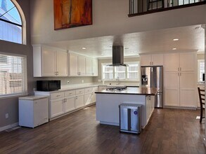 430 Inverness Way in Vacaville, CA - Building Photo - Building Photo