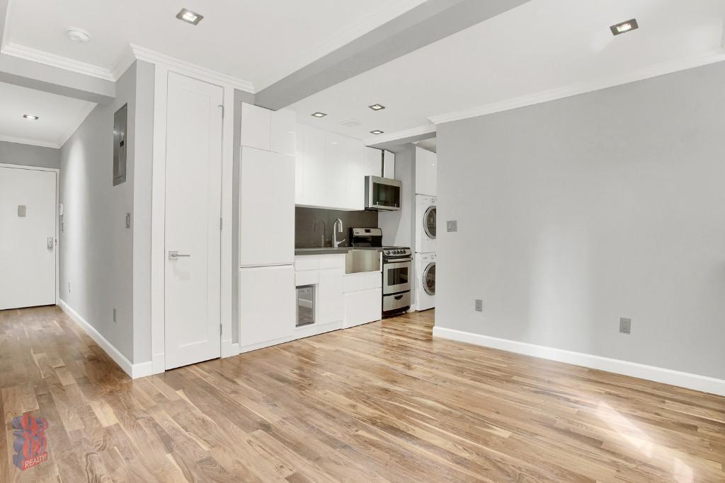 2100 Second Avenue in New York, NY - Building Photo