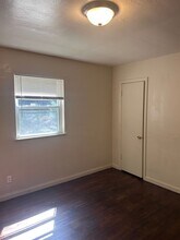 702 Beardsley Ct in Ferguson, MO - Building Photo - Building Photo