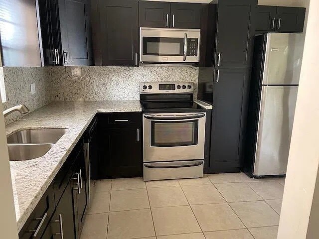 3361 NW 85th Ave, Unit 206 in Coral Springs, FL - Building Photo