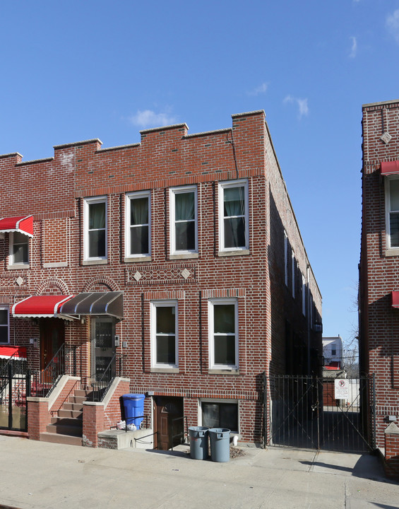 1647 St Marks Ave in Brooklyn, NY - Building Photo