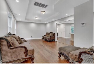 9 Linda Ln in Pearl River, NY - Building Photo - Building Photo