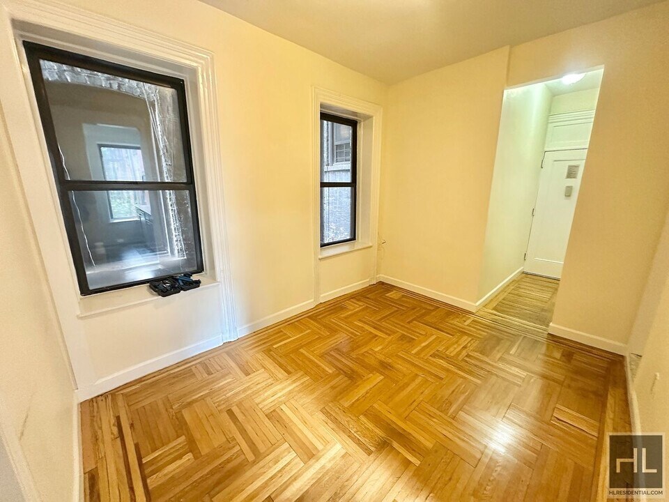 East 12th Street in New York, NY - Building Photo