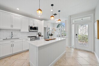 1000 US-1 in Jupiter, FL - Building Photo - Building Photo