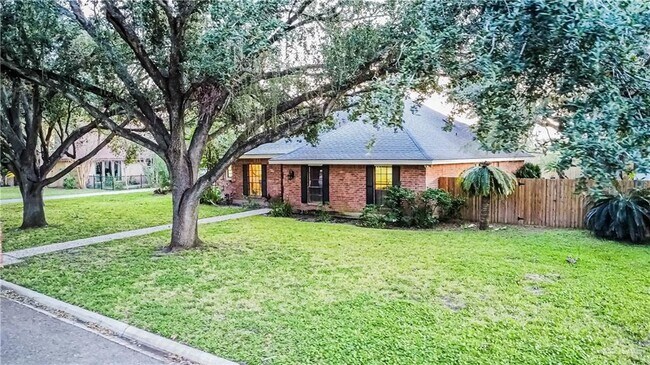 2306 Fox Run Ave in Mission, TX - Foto de edificio - Building Photo