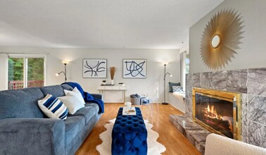 5159 Country Club Way SE in Port Orchard, WA - Building Photo - Building Photo