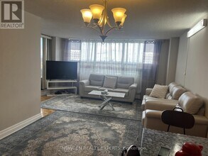 25 Sunrise Ave in Toronto, ON - Building Photo - Building Photo