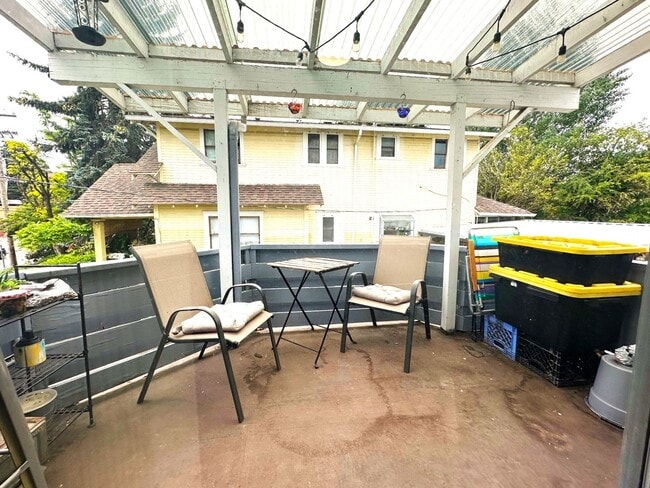 136 NW 21st St in Corvallis, OR - Building Photo - Building Photo