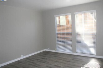 3815 Harrison St in Oakland, CA - Building Photo - Building Photo