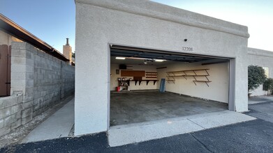 12208 Menaul Blvd NE in Albuquerque, NM - Foto de edificio - Building Photo