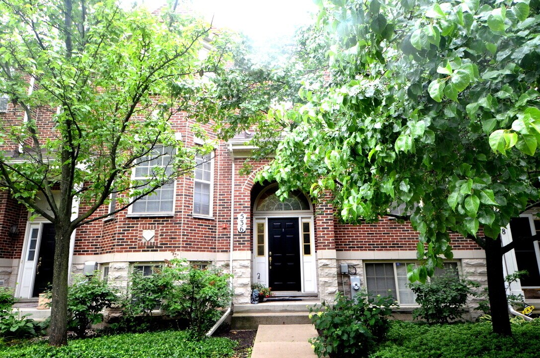 536 Prestwick Ln in Wheeling, IL - Building Photo