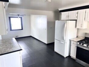 115 Burben Way in Rochester, NY - Building Photo - Building Photo