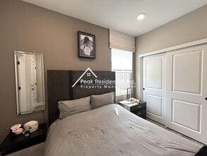 599 Lost River Ln in West Sacramento, CA - Building Photo - Building Photo