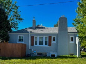 1590 Tamarac St in Denver, CO - Building Photo