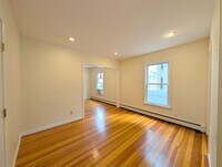 5 Locke St, Unit 1 in Cambridge, MA - Building Photo - Building Photo