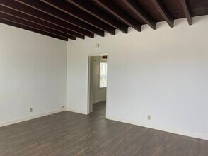 219 30th St in Hermosa Beach, CA - Building Photo - Building Photo