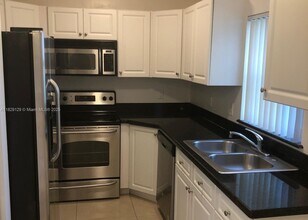 202 NW 14th Ave in Fort Lauderdale, FL - Building Photo - Building Photo