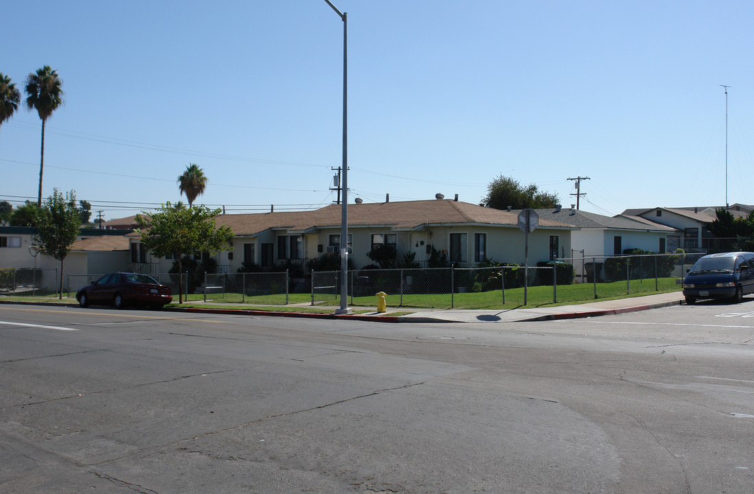 5015-5021 Orange Ave in San Diego, CA - Building Photo