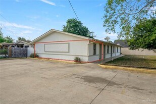 10 W Sam Houston Blvd in Pharr, TX - Building Photo