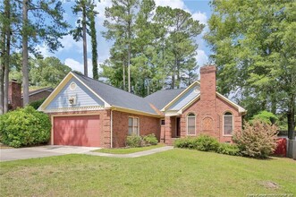 5613 Monks Walk Ct in Fayetteville, NC - Building Photo - Building Photo