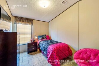 787 N Bever Dr in Towanda, KS - Building Photo - Building Photo