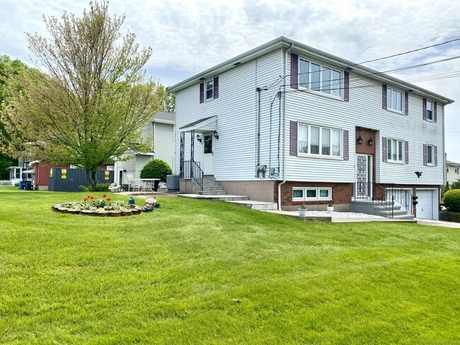 property at 4 Beth Ct