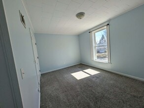 331 W 5th St in Oswego, NY - Building Photo - Building Photo