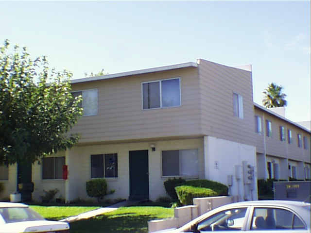 Spencer Street Manor in Las Vegas, NV - Building Photo - Building Photo