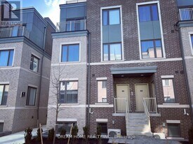 20 Lloyd Janes Ln in Toronto, ON - Building Photo