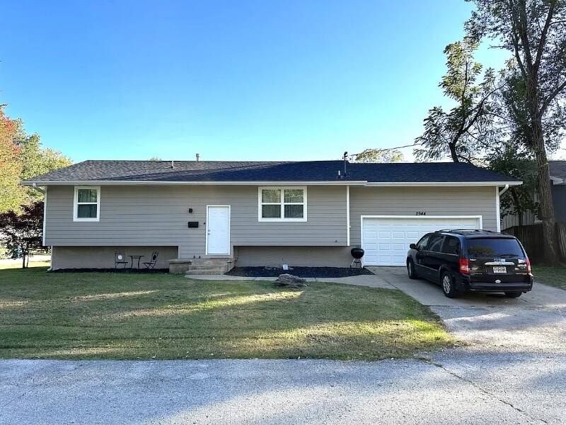 2944 E Madison St in Springfield, MO - Building Photo